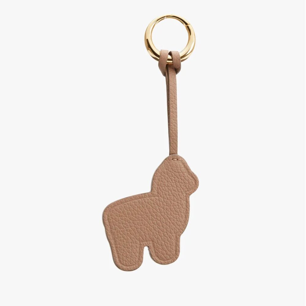 NWT Cuyana Alpaca Keychain in Cappuccino Pebbled Leather